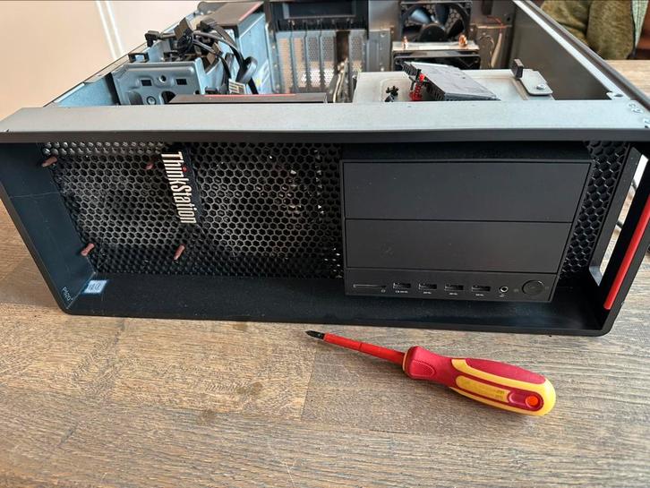 Server Lenovo Thinkstation P520 128 Gig geheugen, Computers en Software, Servers, Gebruikt, 2 tot 3 Ghz, 128 GB, Ophalen