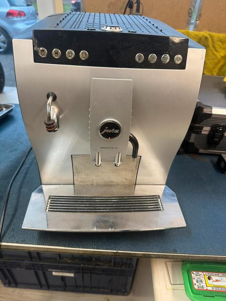 Jura Z5 2e generatie, Witgoed en Apparatuur, Koffiezetapparaten, Gebruikt, Koffiemachine, 10 kopjes of meer, Ophalen