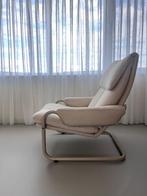 Leolux fauteuil model 215 Swallow, Huis en Inrichting, Fauteuils, Ophalen, 75 tot 100 cm, 75 tot 100 cm