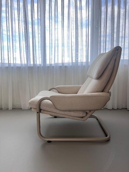 Leolux fauteuil model 215 Swallow, Huis en Inrichting, Fauteuils, 75 tot 100 cm, 75 tot 100 cm, Ophalen