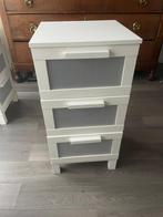 Twee IKEA nachtkastjes - Gratis!, Huis en Inrichting, Kasten | Kledingkasten, Ophalen, Gebruikt, Minder dan 100 cm, Met lade(s)