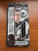 21 gram red dragon Gian Van Veen axis, Sport en Fitness, Darts, Ophalen of Verzenden, Zo goed als nieuw, Pijlen