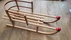 Houten slee met rugleuning, Kinderen en Baby's, Speelgoed | Buiten | Sleeën, Ophalen, Rugleuning, Zo goed als nieuw, Hout
