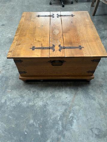 Houten Opbergkist / Salontafel beschikbaar voor biedingen