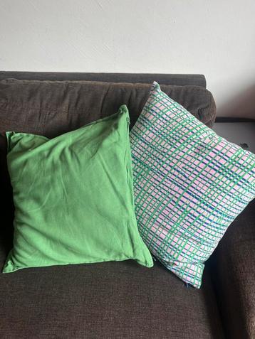 4 kussenslopen! (2 groen, 2 roze gestreept) beschikbaar voor biedingen