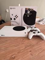 Xbox Series S + 2 Controllers, Spelcomputers en Games, Ophalen of Verzenden, Zo goed als nieuw