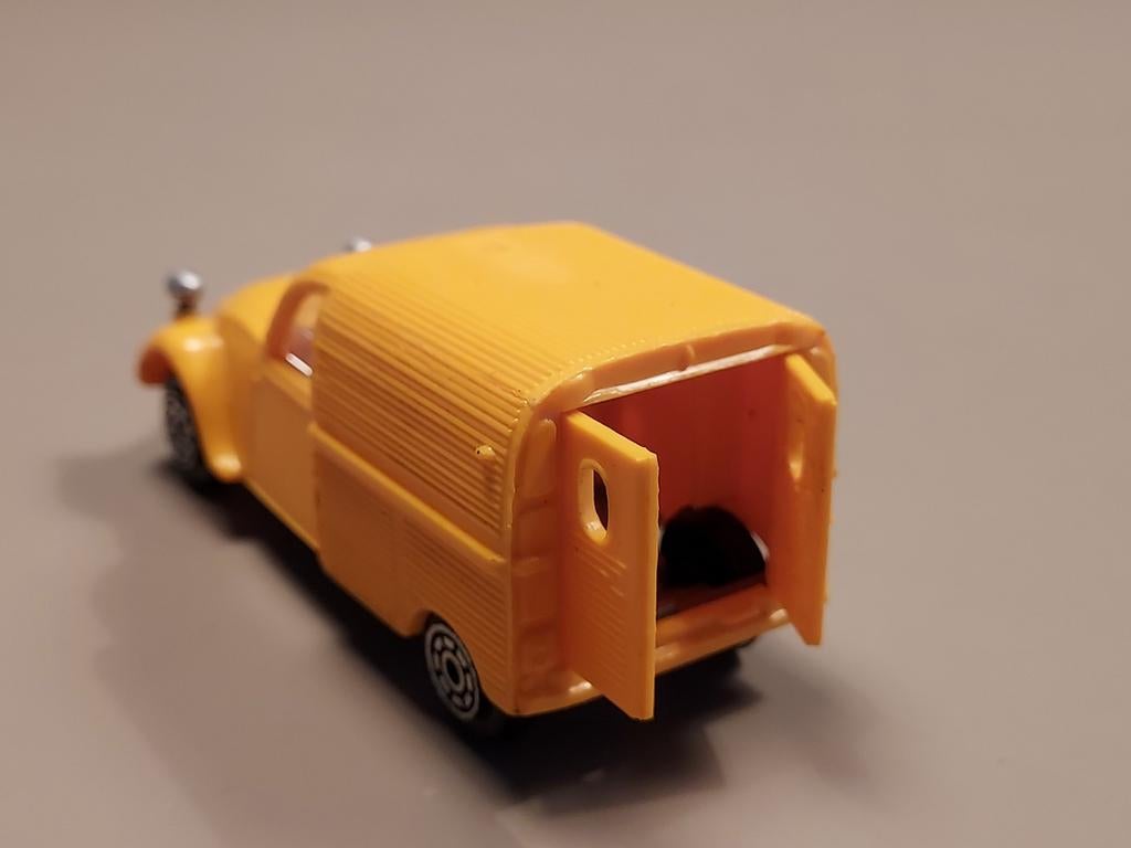 CITROEN 2CV N°015 FOURGONNETTE PERRIER NOREV 1:43 sous coque EUR 13,40