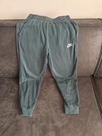 Nike joggingbroek maat L (147-158), Kinderen en Baby's, Kinderkleding | Maat 158, Ophalen of Verzenden, Gebruikt