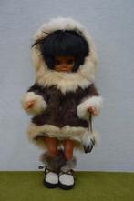Vintage meisjes Eskimo pop handgemaakte outfit van echt bont, Ophalen of Verzenden, Gebruikt, Overige typen