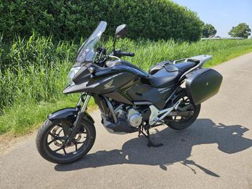 Honda NC 700 XAC incl. originele koffers en TomTom beschikbaar voor biedingen