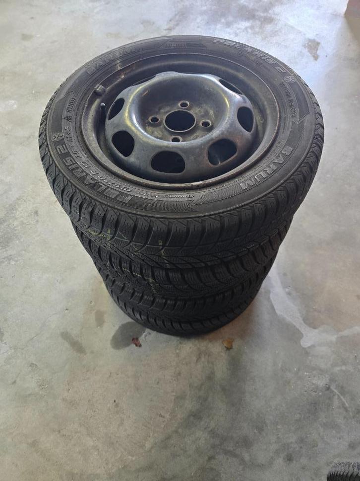 Set 4 winterbanden Barum Polaris 2, 155/70 R13, Auto-onderdelen, Banden en Velgen, Banden en Velgen, Winterbanden, 13 inch, 155 mm