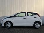 Toyota Aygo 1.0 VVT-i X-Fun NL Auto Dealer Onderhouden Airco, Auto's, Toyota, Voorwielaandrijving, 12 maanden, Euro 6, 4 stoelen