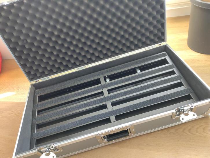 Pedaltrain Novo 32, Muziek en Instrumenten, Behuizingen en Koffers, Gebruikt, Elektrische gitaar, Flightcase, Ophalen
