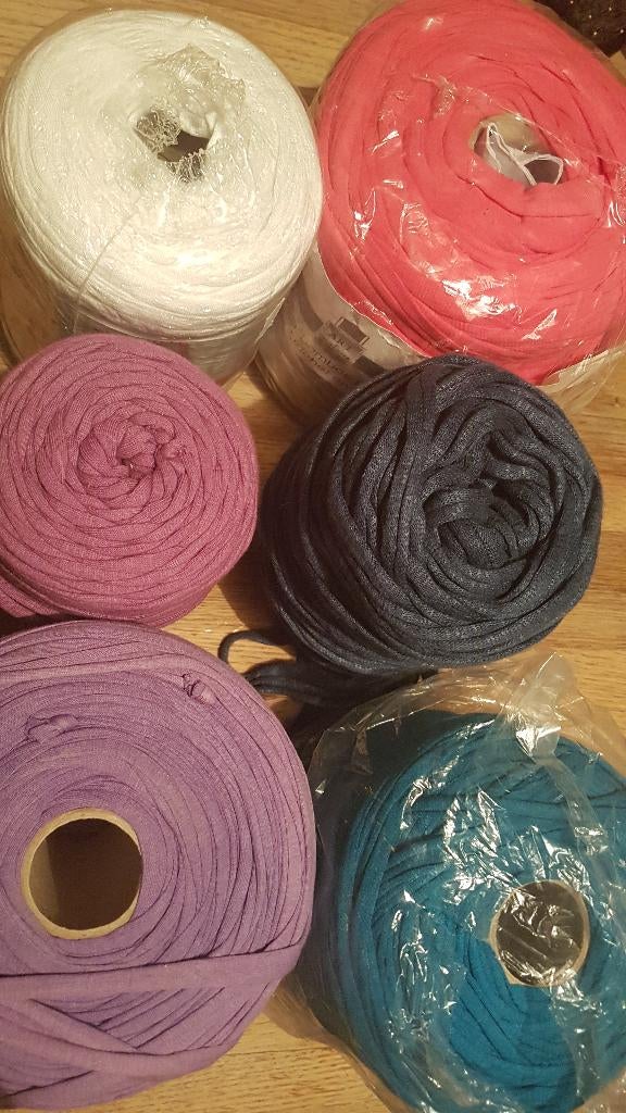 lot van macrame / tassen garen, Hobby en Vrije tijd, Ophalen, Zo goed als nieuw, Garen of Naald(en)