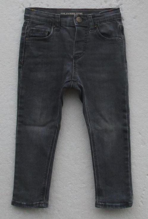 skinny jeans van zara maat 92, Kinderen en Baby's, Kinderkleding | Maat 92, Zo goed als nieuw, Jongen of Meisje, Broek, Ophalen of Verzenden