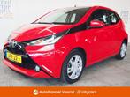 Toyota Aygo 1.0 VVT-i x-play (APK:Nieuw) Incl.garantie, Auto's, Toyota, Voorwielaandrijving, Stof, Gebruikt, Met garantie (alle)