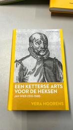 Vera Hoorens - Ketterse arts voor de heksen, Boeken, Nieuw, Vera Hoorens, Ophalen of Verzenden