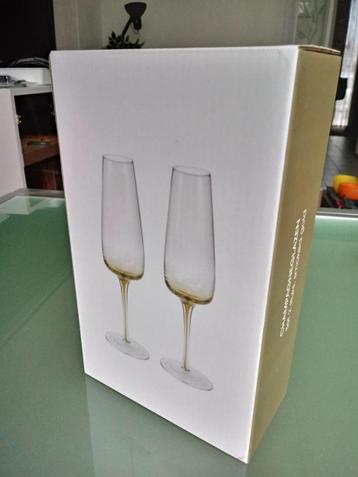 Champagne glazen set (nieuw) beschikbaar voor biedingen