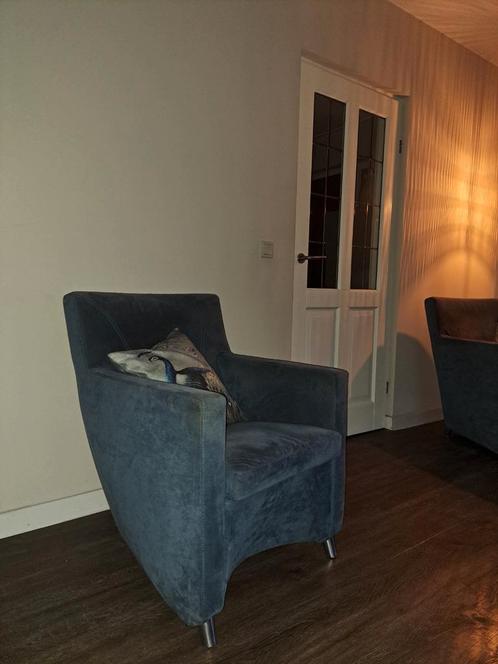 2 Leolux Dolcinea fauteuils in blauw alcantara, Huis en Inrichting, Fauteuils, Zo goed als nieuw, 50 tot 75 cm, 75 tot 100 cm