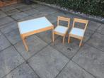 Kindertafel met 2 stoeltjes, Kinderen en Baby's, Kinderkamer | Tafels en Stoelen, Ophalen, Zo goed als nieuw, Tafel(s) en Stoel(en)