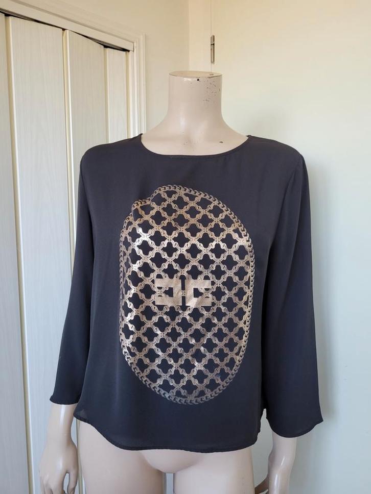 Elisabetta Franchi blouse maat 36, Kleding | Dames, T-shirts, Zo goed als nieuw, Maat 36 (S), Zwart, Korte mouw, Ophalen of Verzenden