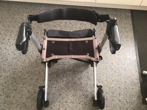 inklapbare rollator, tas, rugsteun, stokhouder evt bezorgen, Diversen, Rollators, Zo goed als nieuw, Lichtgewicht, Opvouwbaar