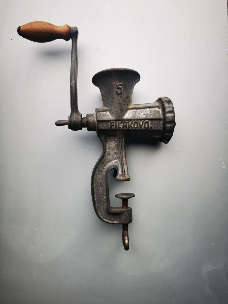 Vintage Gehaktmolen Filakovo Tsjechoslowakije, Antiek en Kunst, Antiek | Keukenbenodigdheden, Ophalen of Verzenden