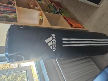 Adidas bokszak beschikbaar voor biedingen