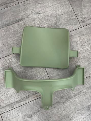 Stokke  Tripp Trapp baby set licht groen + tafelblad wit beschikbaar voor biedingen