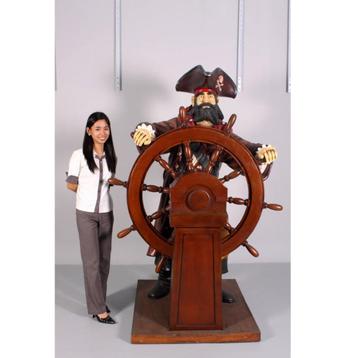 Pirate with Steering Wheel – Piraat beeld Hoogte 199 cm beschikbaar voor biedingen