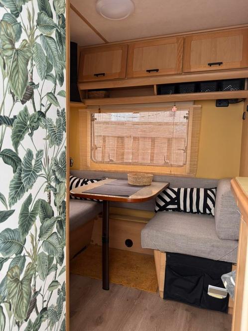 Caravan TEC Tour 400 DB 2002, Caravans en Kamperen, Caravans, Particulier, tot en met 2, 1000 - 1250 kg, Treinzit, T.E.C., Dwarsbed
