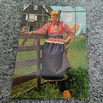 Kaart Marker klederdracht(30), Ophalen of Verzenden, 1960 tot 1980, Ongelopen, Klederdracht