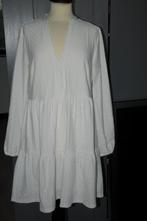 Mooie witte jurk van Loavies, maat M, ZGAN!!, Kleding | Dames, Jurken, Maat 38/40 (M), Ophalen of Verzenden, Wit, Zo goed als nieuw