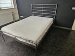 2 persoons bed ikea 140x200cm incl matras en lattenbodem, Ophalen, Wit, Tweepersoons, 140 cm