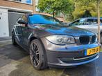 BMW 118I nieuwe ketting 225k, Auto's, BMW, 1-Serie, Achterwielaandrijving, Bruin, Leder
