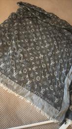 Dames sjaal, Kleding | Dames, Mutsen, Sjaals en Handschoenen, Ophalen of Verzenden, Zo goed als nieuw, Maat 46/48 (XL) of groter