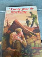 Vlucht naar de bevrijding - Bert Benson, Boeken, Ophalen of Verzenden, Gelezen