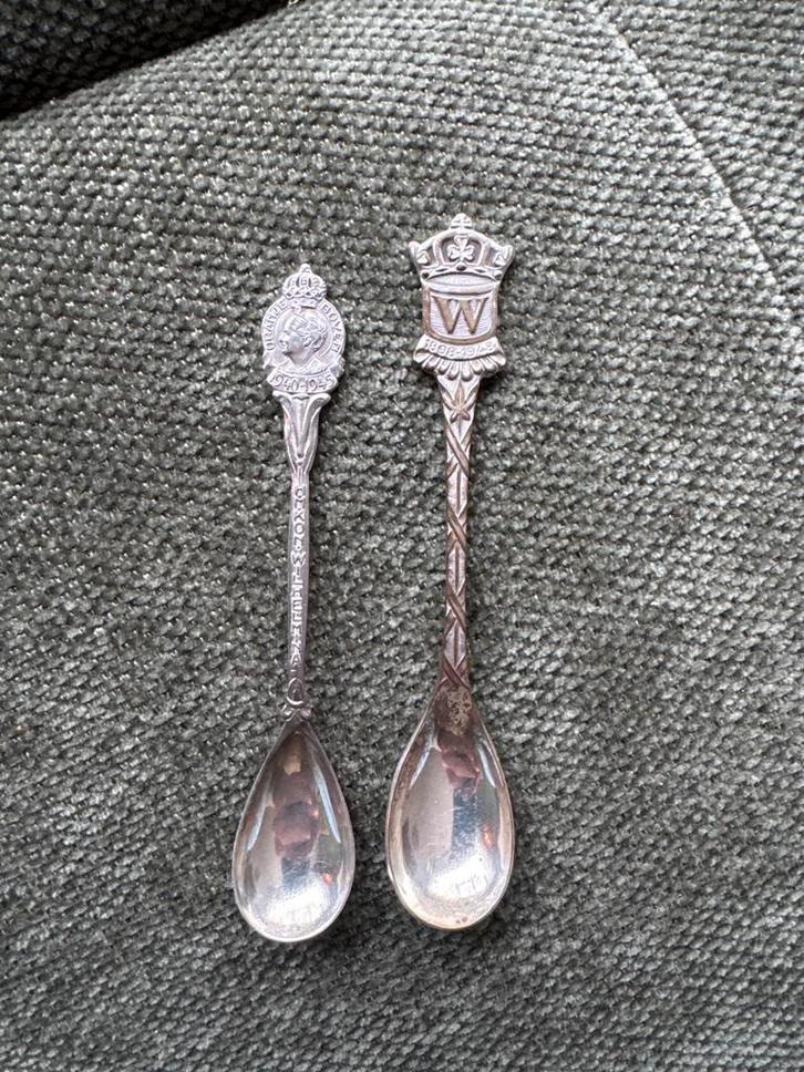 2x Zilveren Herdenkingslepeltjes Koningin Wilhelmina, Antiek en Kunst, Antiek | Bestek, Ophalen of Verzenden