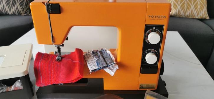 Naaimachine TOTOTA 4300 Goed werkende, Hobby en Vrije tijd, Naaimachines en Toebehoren, Zo goed als nieuw, Naaimachine, Overige merken