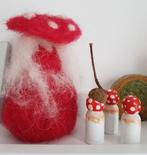 Fee seizoenstafel jaartafel waldorf paddestoel vilt wol, Ophalen of Verzenden, Nieuw, Figuurtje(s), Wolvilt