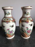 Twee Chinese vazen, hoogte 21 cm, Ophalen of Verzenden