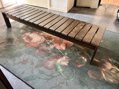 Vintage houten lattenbank museum bank, Huis en Inrichting, Banken | Bankstellen, Gebruikt, Minder dan 75 cm, Ophalen