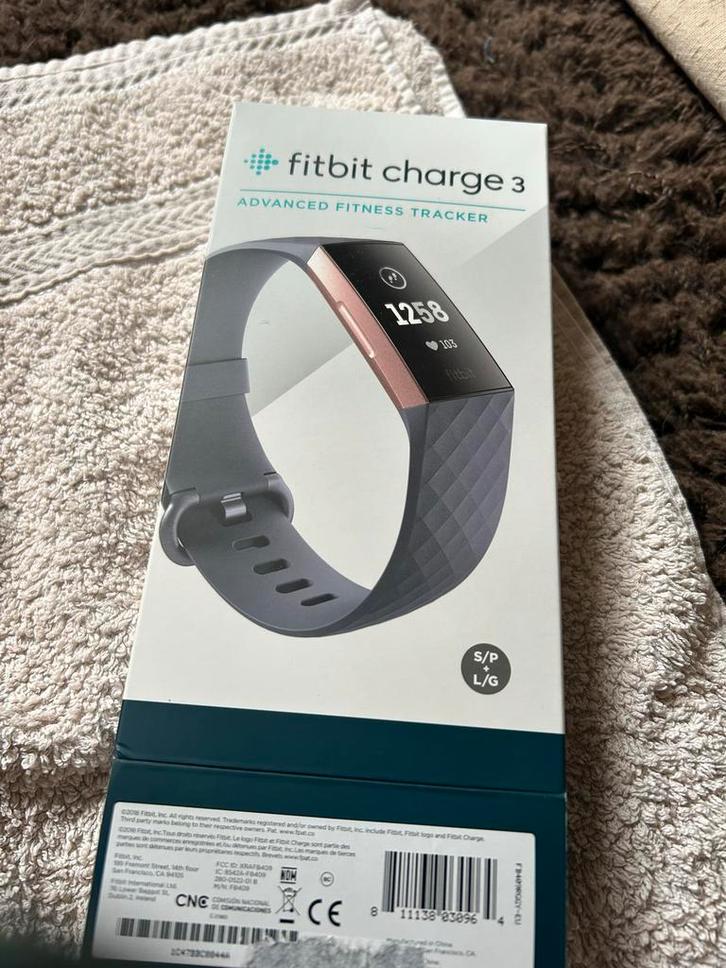 Fitbit Charge 3 - Activity Tracker, Sieraden, Tassen en Uiterlijk, Smartwatches, Gebruikt, Zwart, Afstand, Calorieverbanding, Hartslag