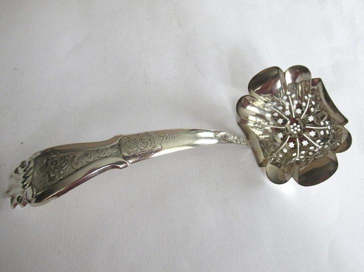 Antiek Dutch zilveren natfruitschep strooilepel gekeurd 1868, Antiek en Kunst, Antiek | Goud en Zilver, Zilver, Ophalen of Verzenden