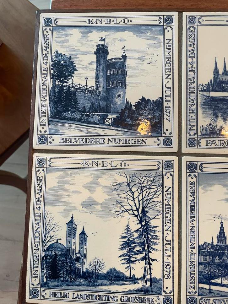 Vintage KNBTO Tegels Nijmegen Vierdaagse, Antiek en Kunst, Antiek | Wandborden en Tegels, Ophalen of Verzenden