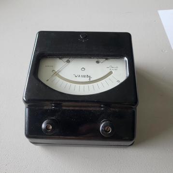 75 jaren oude micro volt meter beschikbaar voor biedingen