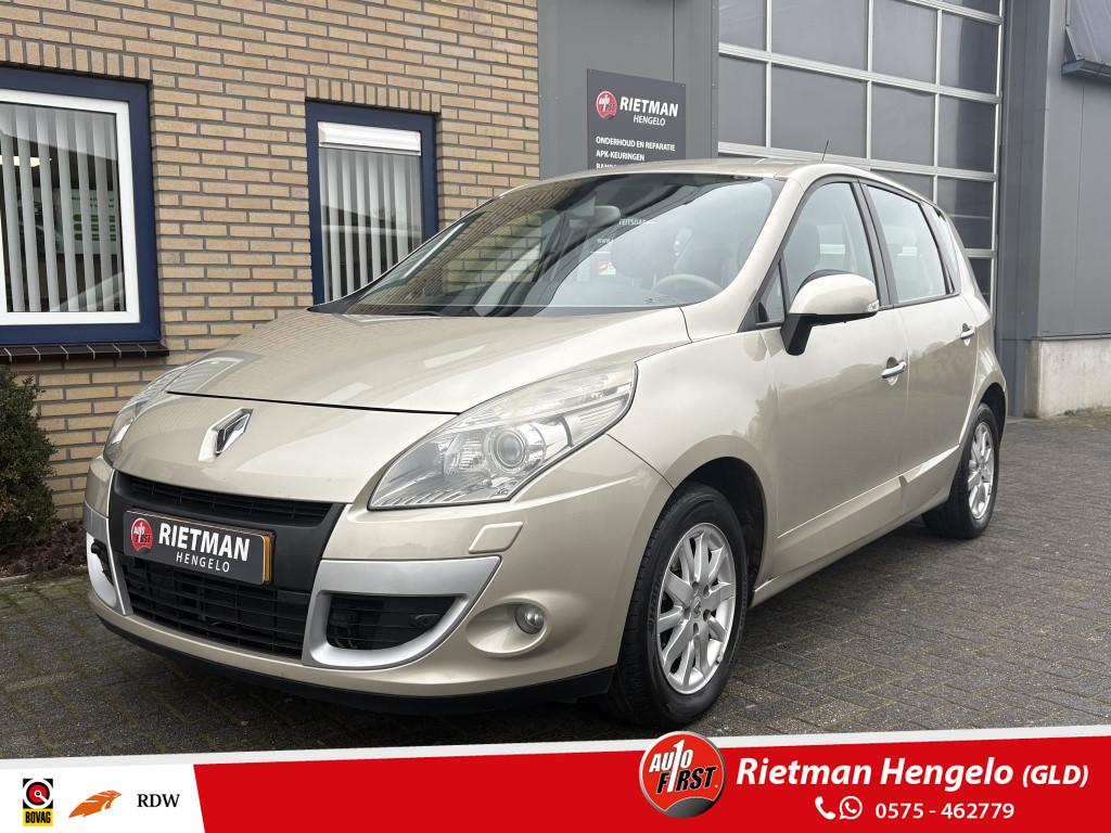 Renault Scénic 2.0 Privilege CAMERA-STOELVERWRMNG-TREKHAAK-, Navigatiesysteem, Gebruikt, 4 cilinders, Beige