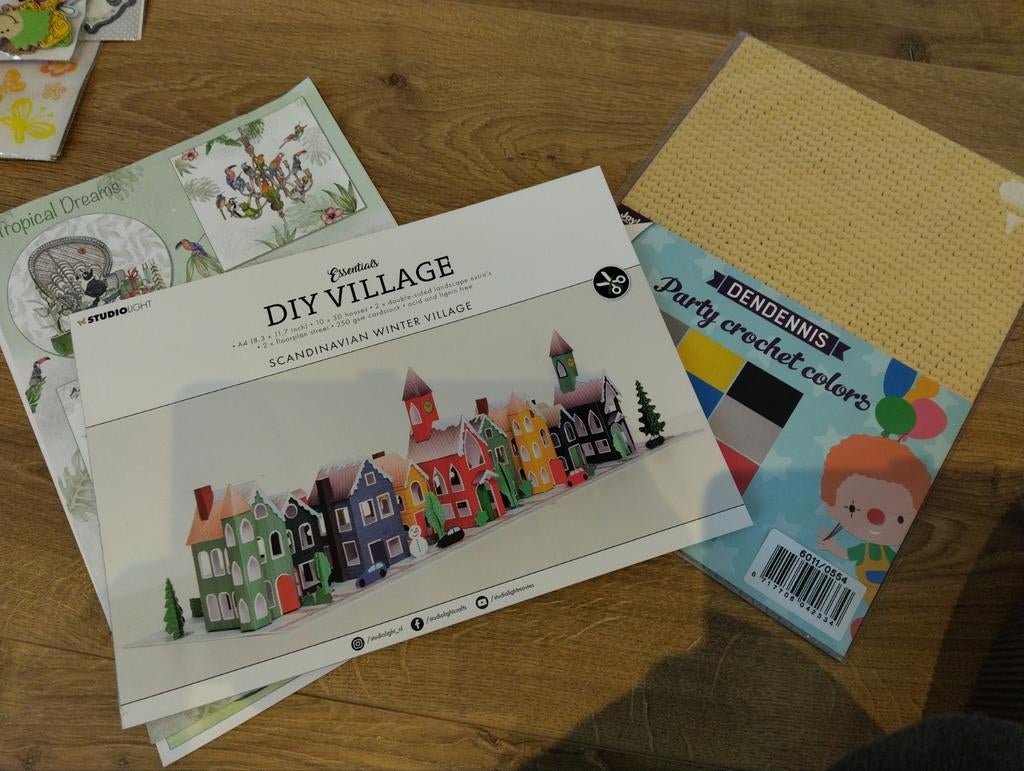 Scandinavian winter Village studiolight, Hobby en Vrije tijd, Kaarten | Zelf maken, Verzenden, Nieuw, Kerst, Overige typen