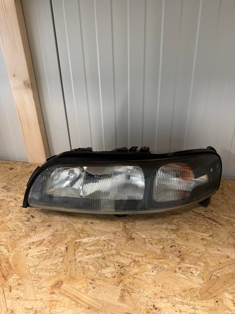 Volvo V70 koplampen, Auto-onderdelen, Verlichting, Ophalen of Verzenden, Gebruikt, Volvo