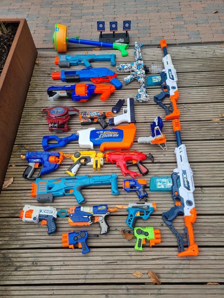 Grote collectie Nerf speelgoed geweren en pistolen, Ophalen of Verzenden, Gebruikt, Jongen of Meisje